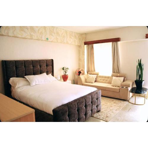 Large Studio In Heart of Westlands