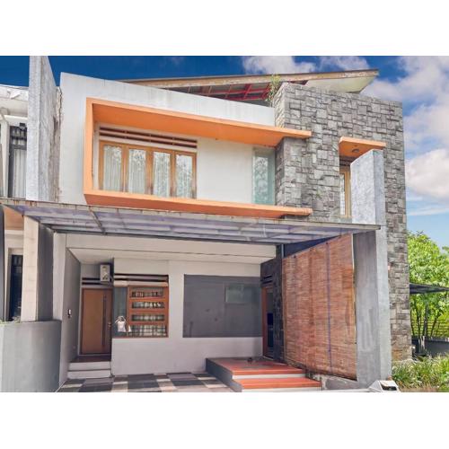 Large Villa 3BR Dago Bandung by 2ndHome