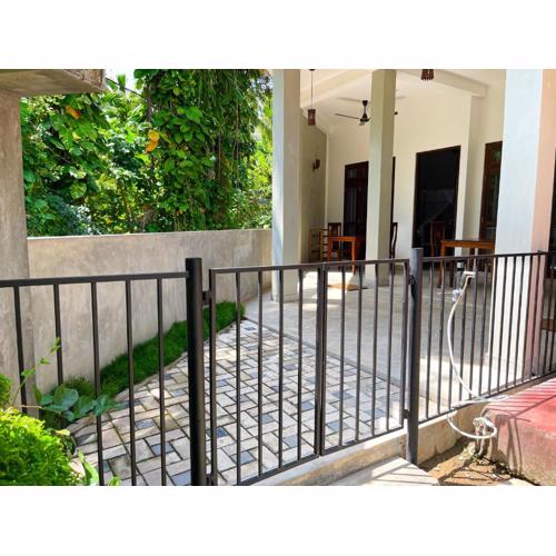 LaRoy FutureStay - Smart Hotel Mirissa