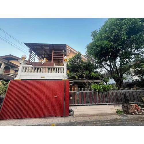 曼谷独栋Lat Phrao精品别墅