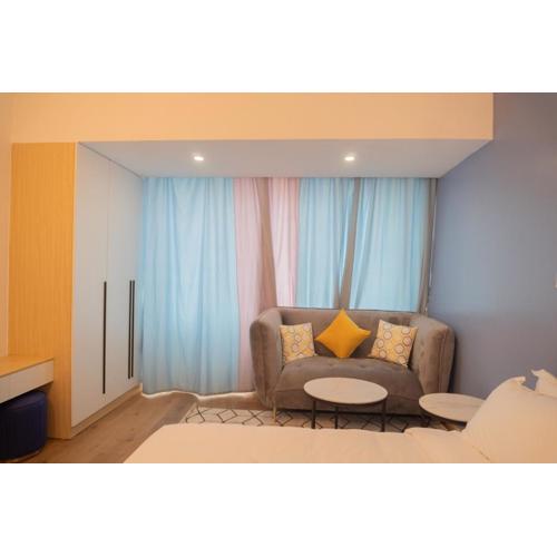 Laurell Hill Suites, Upper Hill