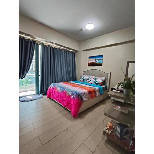 LDN Secret Crib 3C - Across NAIA T3 Airport - Two Palm Tree