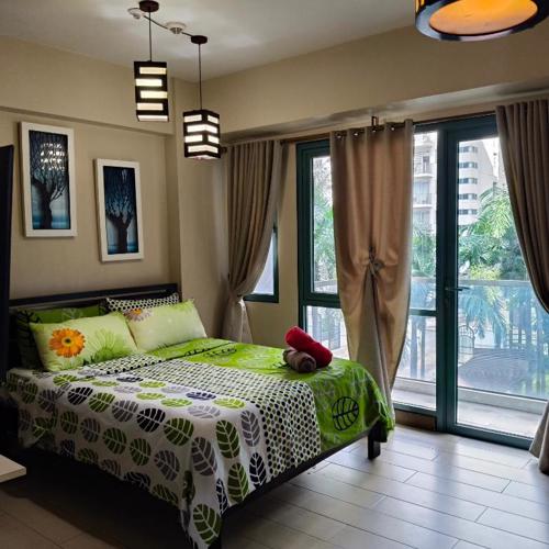 LDN Secret Crib 3P - Two Palm Tree Newport City