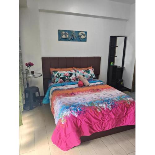 LDN Two Palm Tree Newport Home