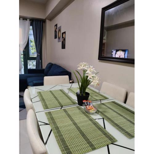 LDN Two Palm Tree Villa LFamilia