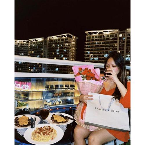 Lé Boom's Staycation