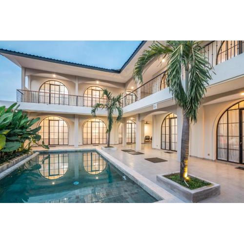 Le Jardin CoLiving A5 - Upscale Apt, Canggu center