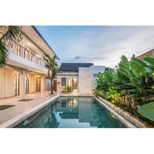 Le Jardin CoLiving B4 - Upscale Apt, Canggu center