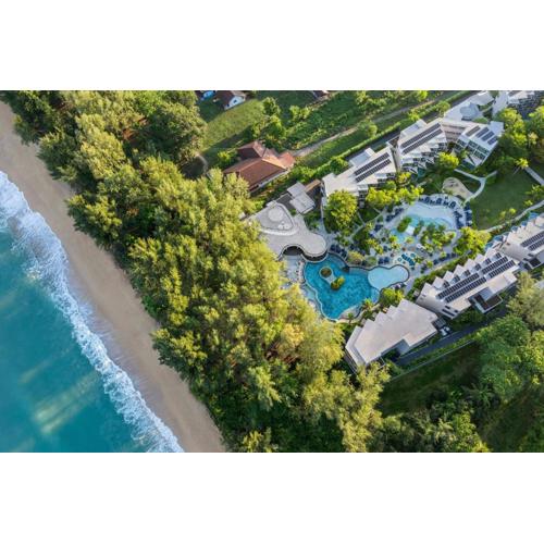 Le Meridien Phuket Mai Khao Beach Resort