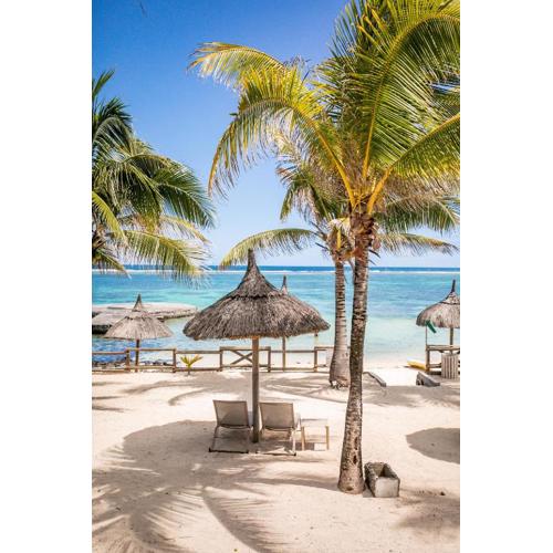 Le Peninsula Bay Beach Resort & Spa