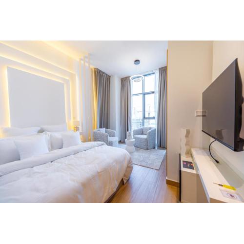 Le Villa-Joie !Bright Studio Apartment!