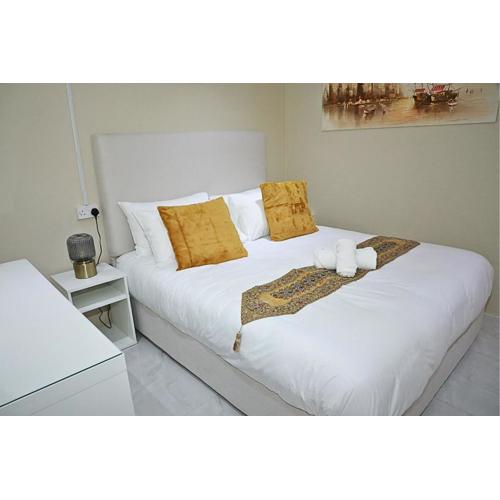 Lead Adventure Premium Desert camp Deluxe Room