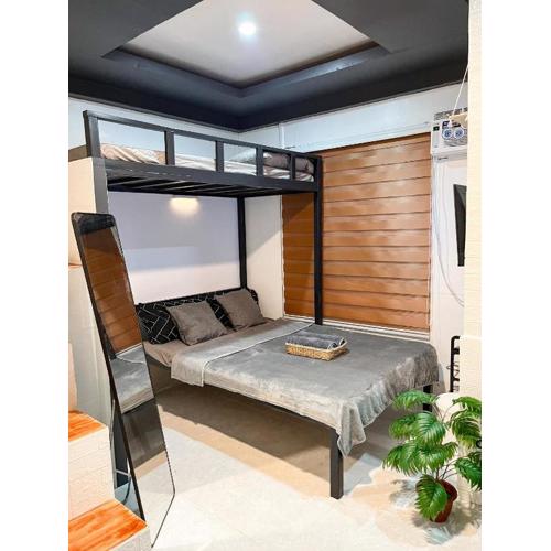 Lee's Transient Unit 2