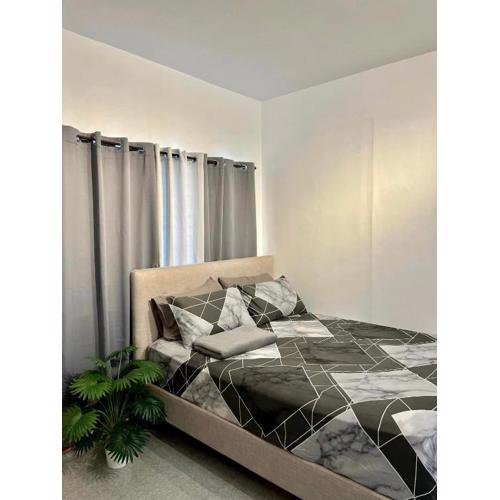 Lee's Transient Unit 4