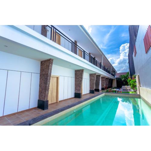 Lega Legi Town House Seminyak by The Lavana
