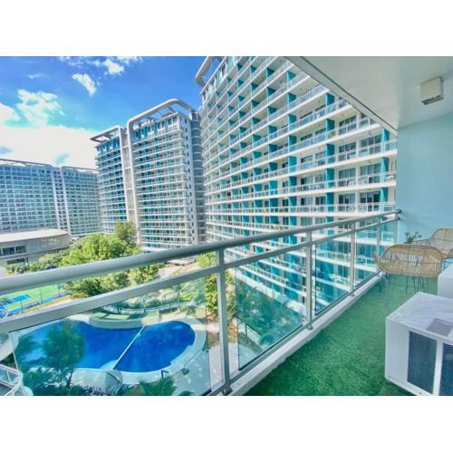 Leisure escape staycation Azure