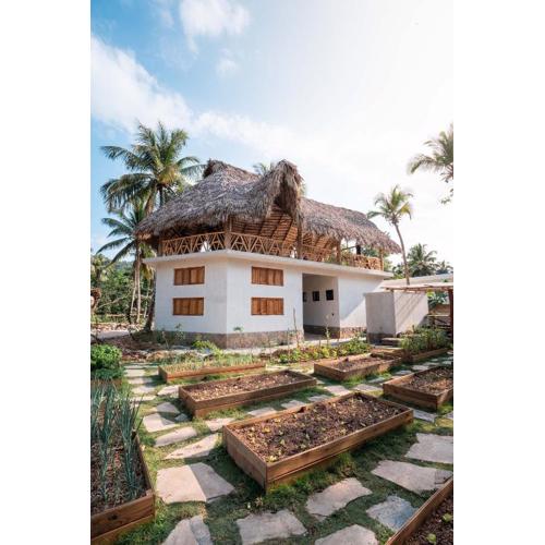 Leisy's Garden Hostel & Rooms