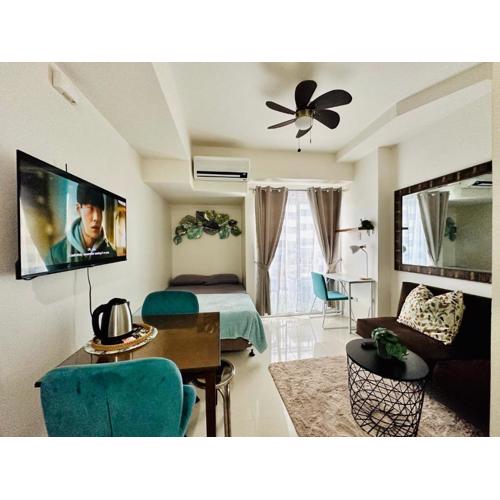 Lengs Place 2 - Studio with Balcony at Inspiria Condo, Beside Abreeza Mall