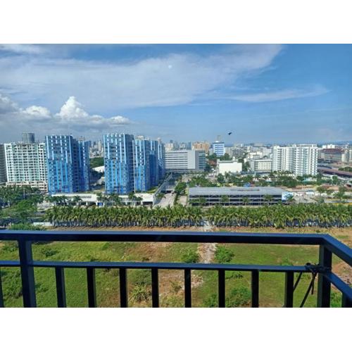 Len's Den 3 Entire Flat in Mall of Asia Pasay Manila