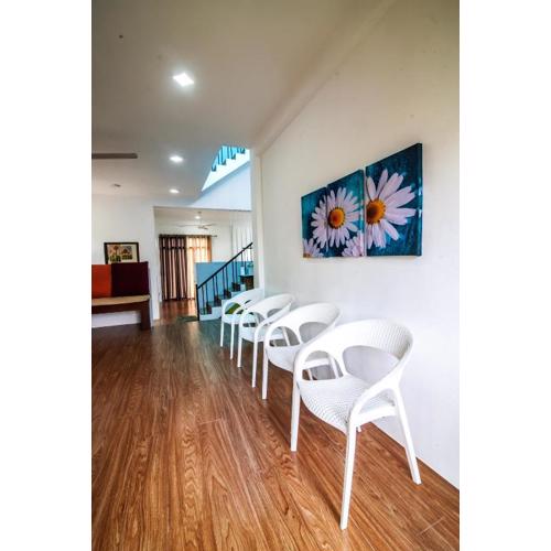 LEO-BREEZE Apartments