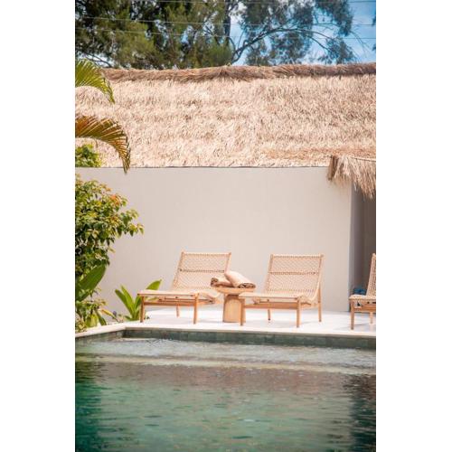 Les Vagues - Hotel Villa & Beach Club - Gili Air