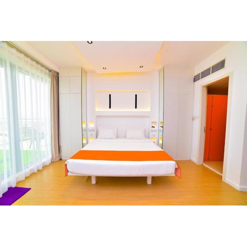 Let the sea's infinity rock you