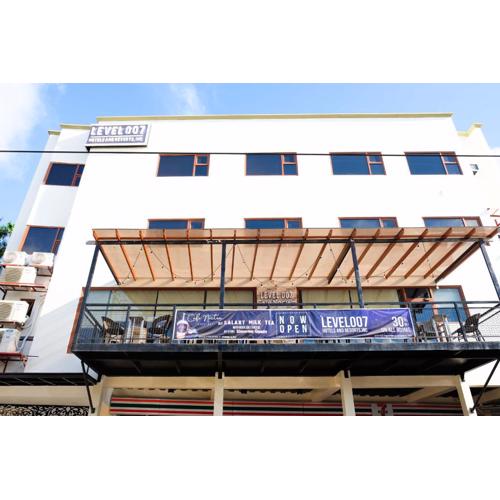 Level 007 Hotels and Resorts Inc