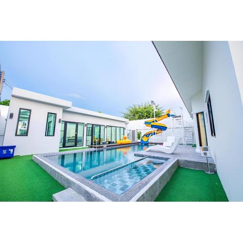 Level Flow pool villa Pattaya