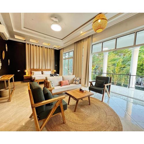 Lily cozy studio apartment with Balcony view