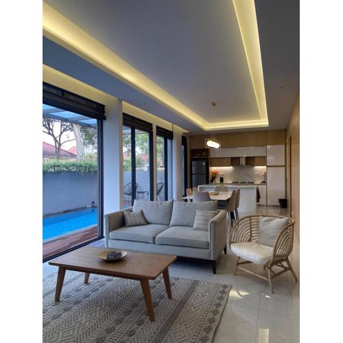 Lioravilla21 for 7 Guests, private pool, comfortable, cozy, near WHOOSH, WAHOO KBP