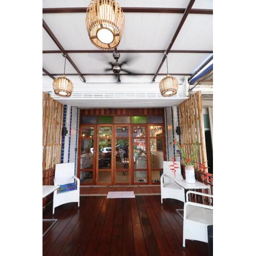 Little Jasmine by the River