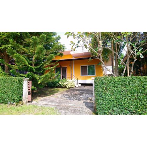 Little Yellow House- AoNang