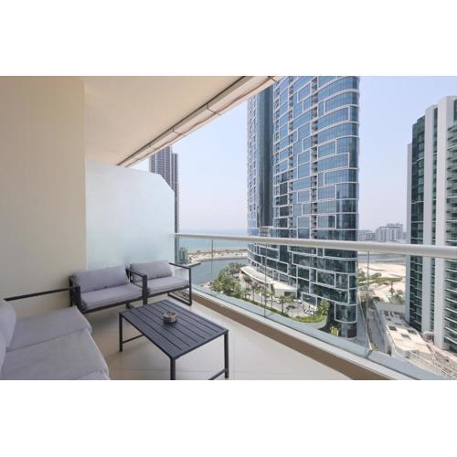 Livbnb - Captivating 1B w Partial Sea View, Marina