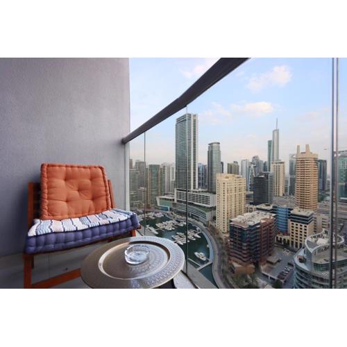 Livbnb-3B with Marina Views, Near Beach & Marina Mall