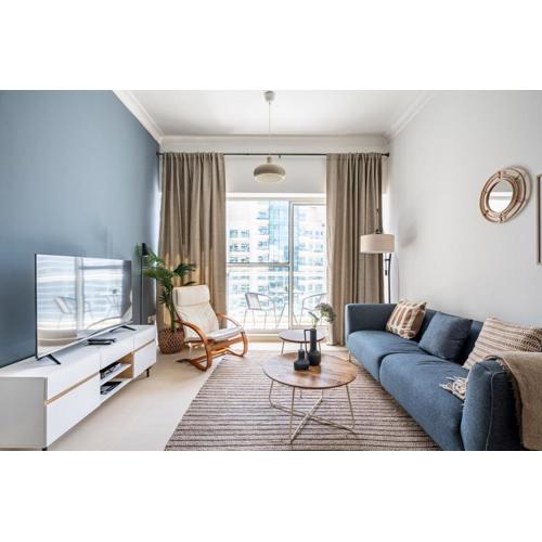 Live by the Water I Chic 1BR I Mayfair