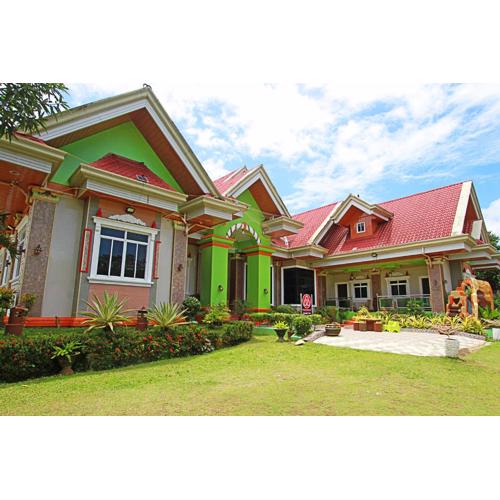 LobocAirbnb Travellers Inn