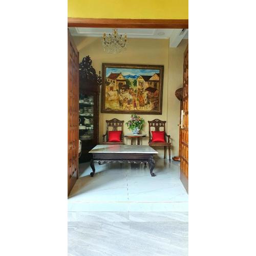 Loelyta Family Art House