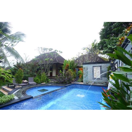 Loka Sari Guest House and Spa