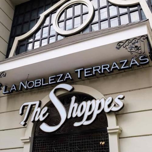 Long term Rental of 2 BR Condo @Malate, Manila (opp Robinson Place Mall)