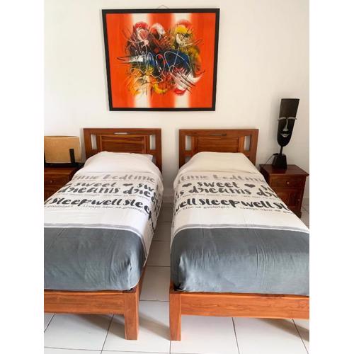 L'ORANGE BUDGET ROOM