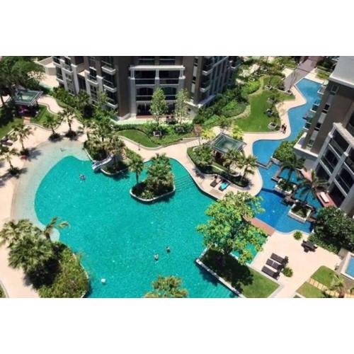 Lot of Food Night Market Swimming Pool Very Near Train MRT Big Shopping Malls