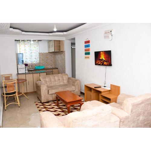 Lovely 1 bedroom apartment with free parking