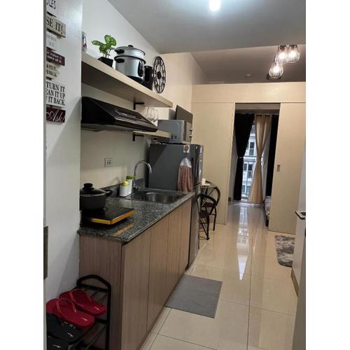 Lovely 1BR Condo @ SM Southmall w/ Netflix & High Speed WIFI