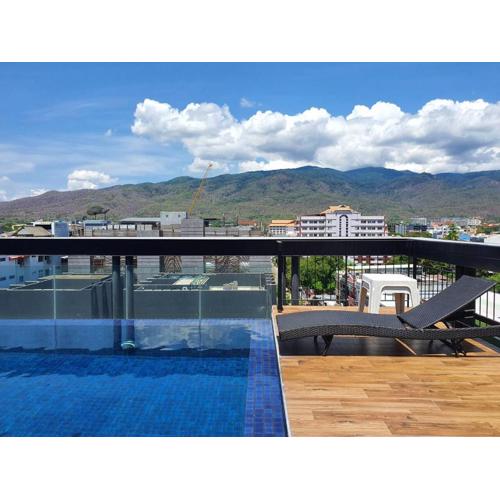 Lovely 1BR with Rooftop Pool in Nimmanhemin 605