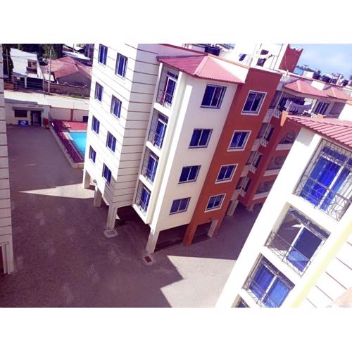 Lovely and spacious apartment with swimming pool