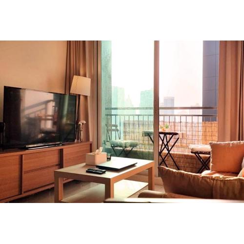 Lovely Cozy Condo In Trendy Fun Neighborhood