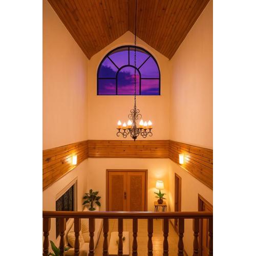 Lovely house in Tagaytay with Pool, Billiards, and KTV I 8pax