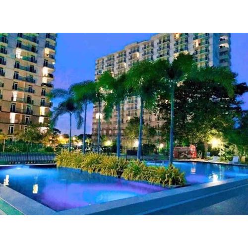 Lovely Studio Type Condo - fully furnished