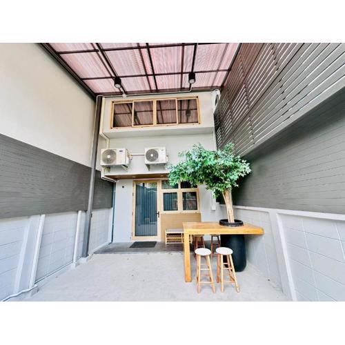 Lovely Townhome in Shopping District near BTS&MRT