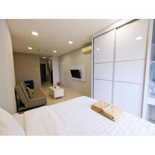 Lovina 20-12B Formosa Residence